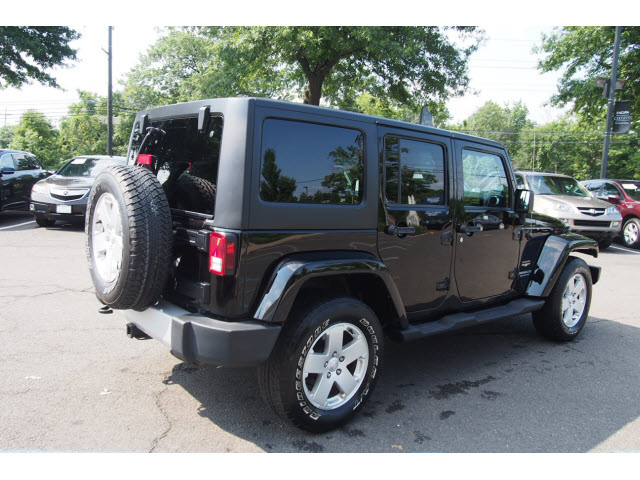 Pre-Owned 2012 Jeep Wrangler Unlimited Sahara 4x4 Sahara 4dr SUV In ...