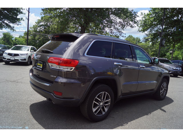 PreOwned 2017 Jeep Grand Cherokee Limited w/Nav 4x4