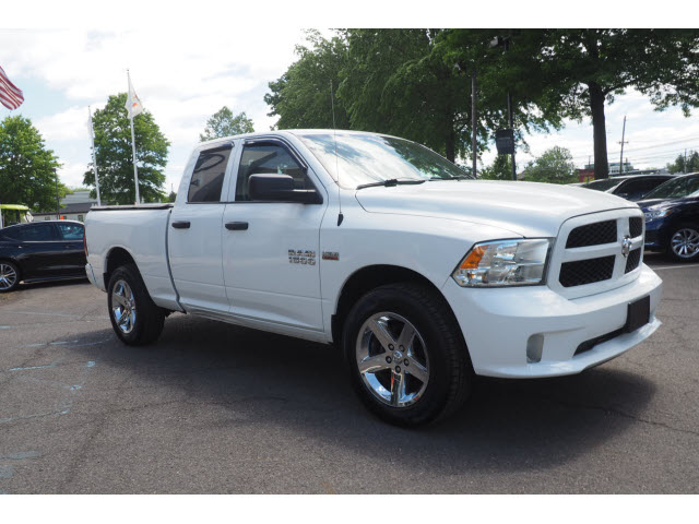 Pre-Owned 2015 RAM 1500 Hemi Express 4x4 Express 4dr Quad Cab 6.3 ft ...