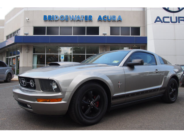 Pre Owned 2008 Ford Mustang V6 V6 Deluxe 2dr Fastback In