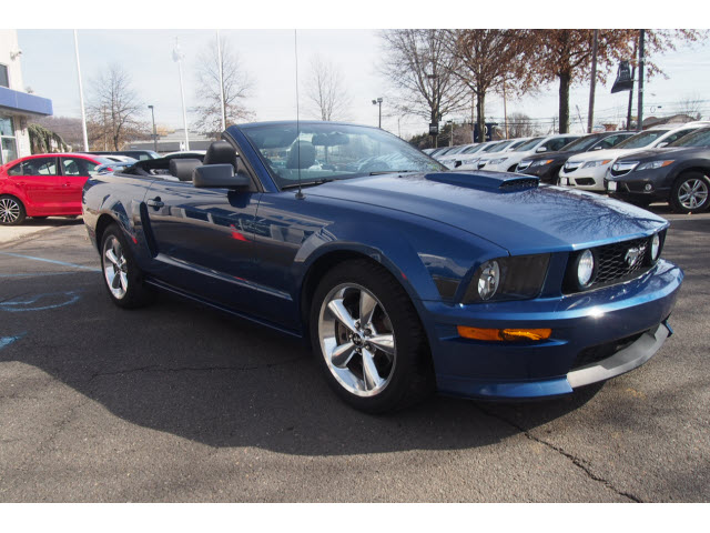 Pre-Owned 2008 Ford Mustang GT/CS GT Deluxe 2dr Convertible in ...