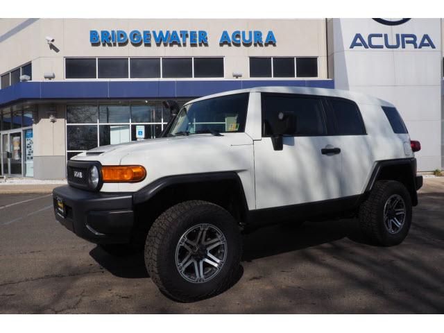Pre Owned 2014 Toyota Fj Cruiser 4wd 6 Speed 4x4 4dr Suv 5a In